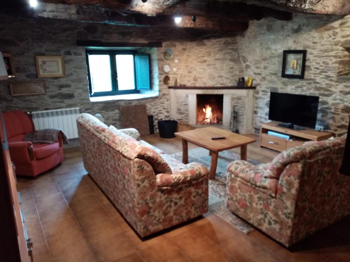 Casa O Castelo En Touro别墅 外观 照片