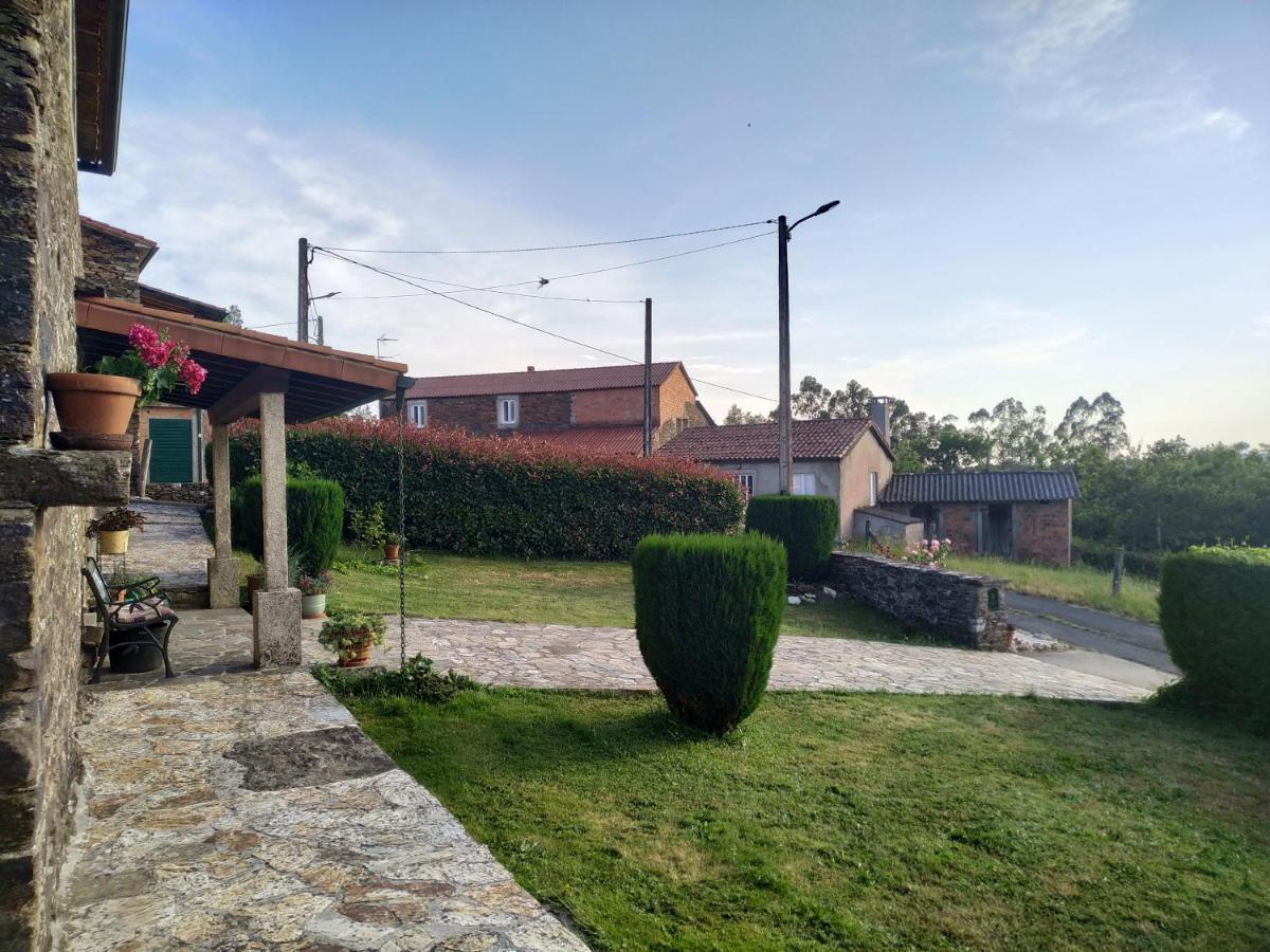 Casa O Castelo En Touro别墅 外观 照片