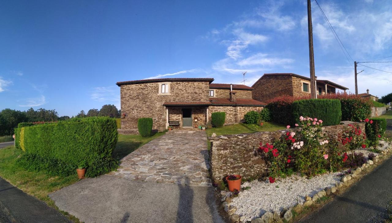 Casa O Castelo En Touro别墅 外观 照片